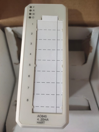 Módulo de salida analógica ABB AO845 3BSE023676R1 en stock